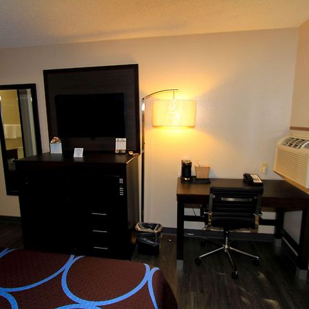 Super 8 By Wyndham Lenexa Overland Park Area/Mall Area Luaran gambar