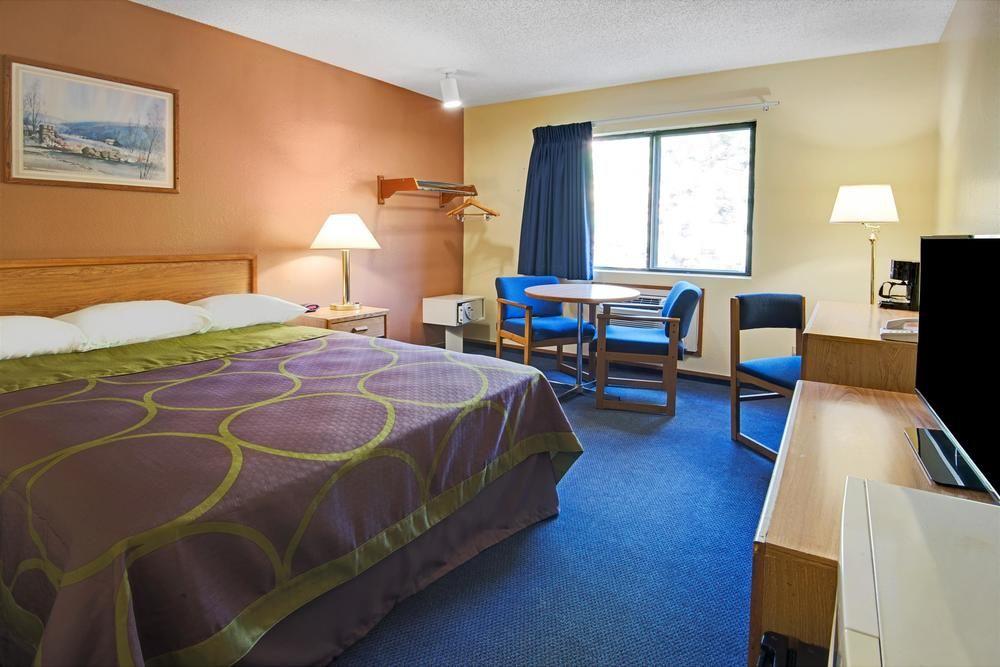 Super 8 By Wyndham Lenexa Overland Park Area/Mall Area Luaran gambar