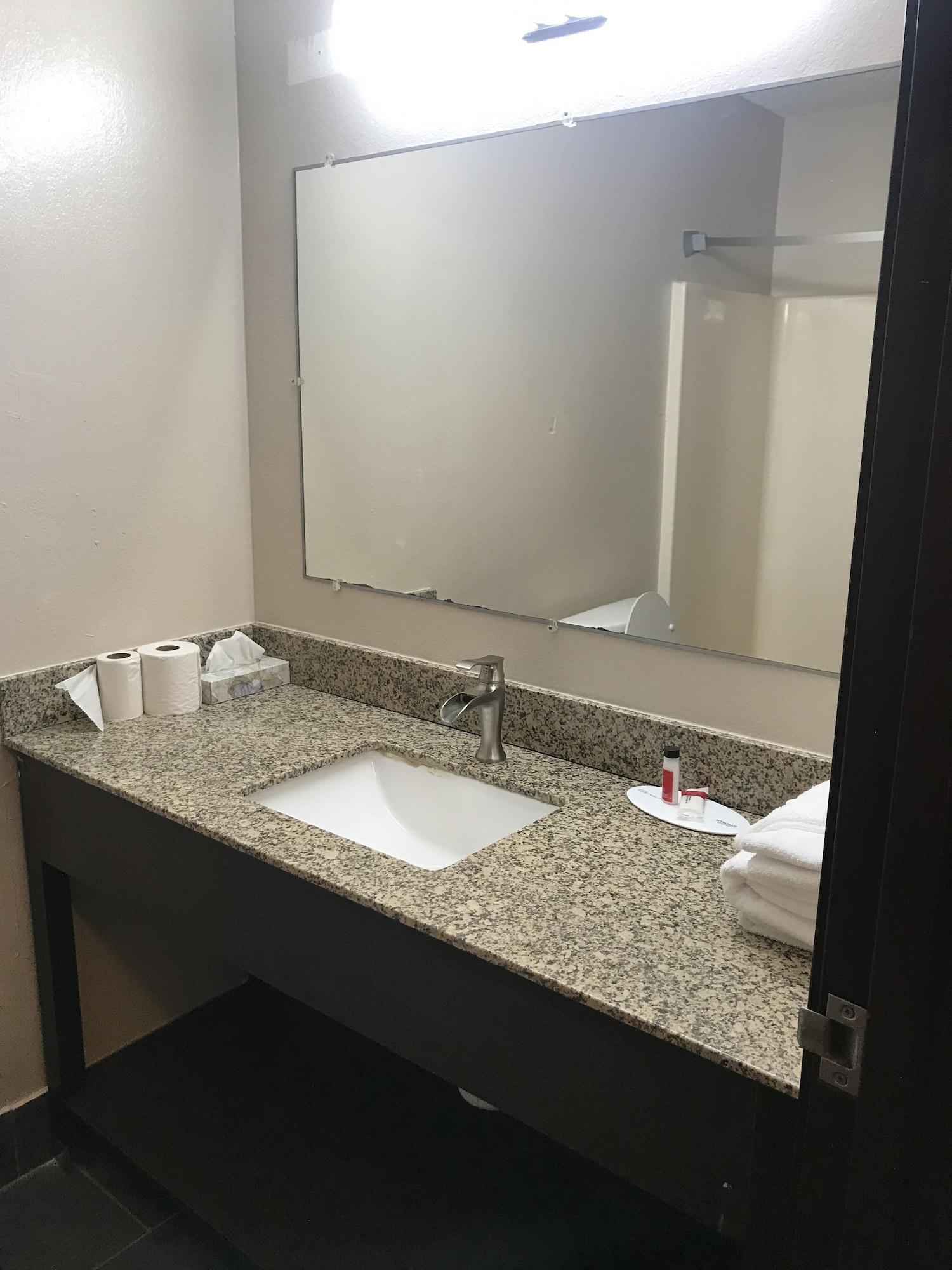 Super 8 By Wyndham Lenexa Overland Park Area/Mall Area Luaran gambar