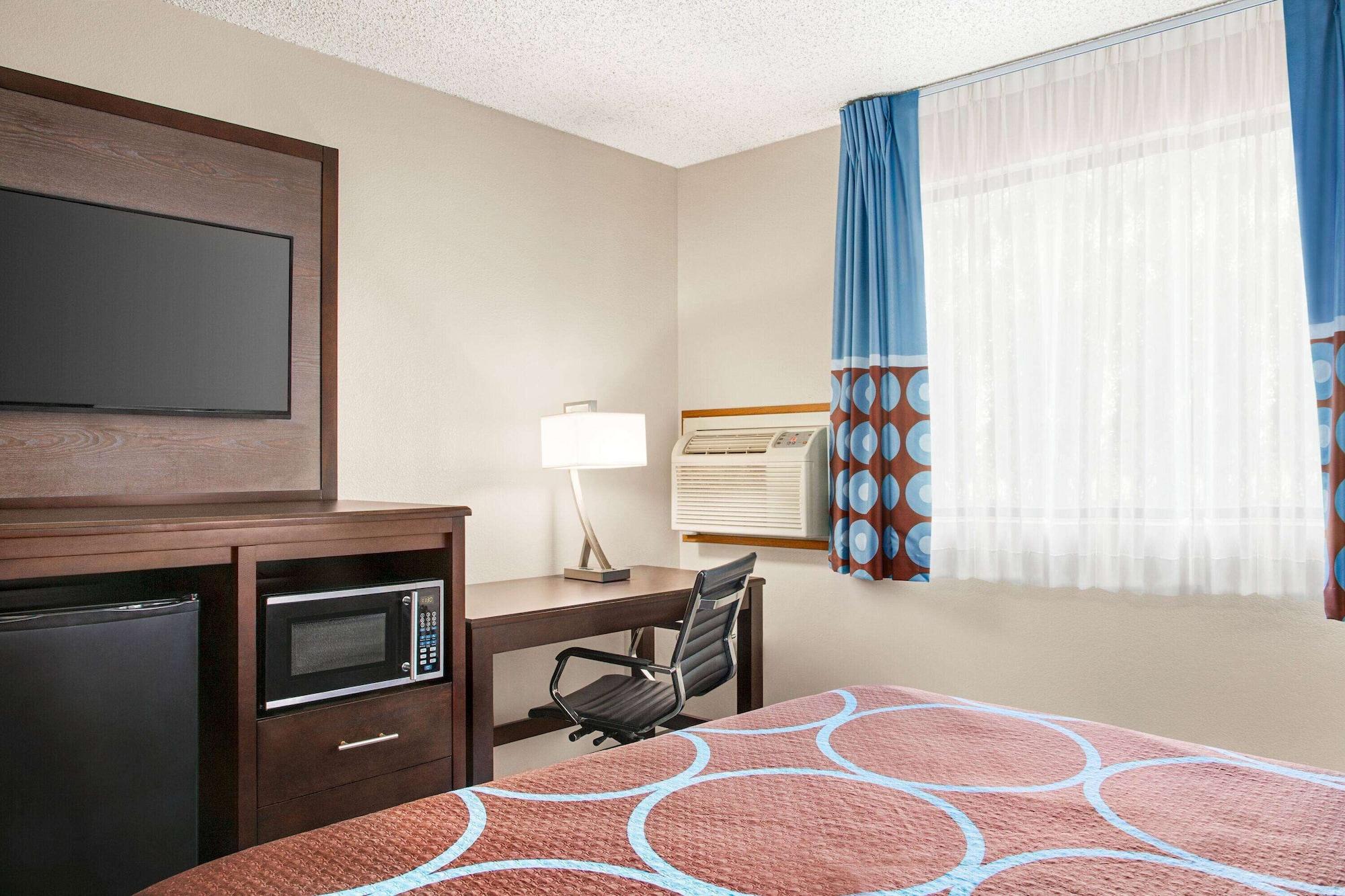 Super 8 By Wyndham Lenexa Overland Park Area/Mall Area Luaran gambar